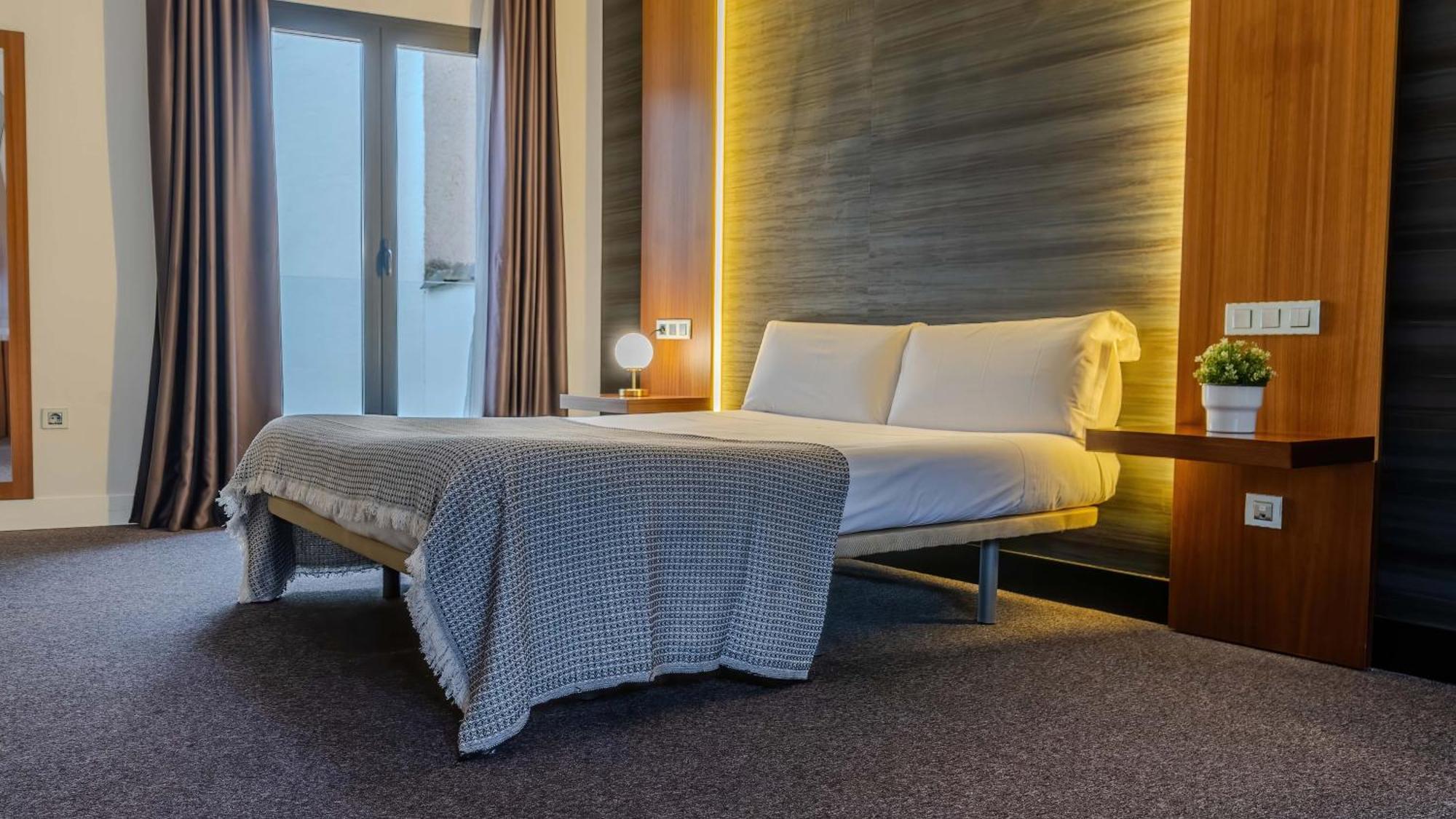 Hotel Barrio Humedo By Gaiarooms Леон Экстерьер фото